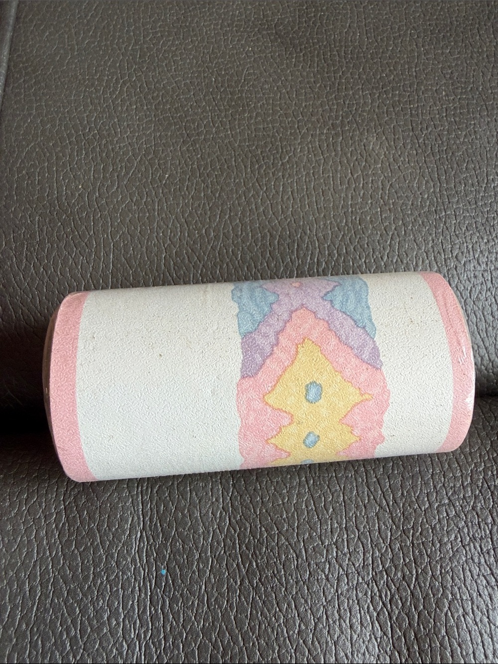 Vintage United Border Wallpaper Trim in Pink and Pastel Accents - Picture 10 of 10